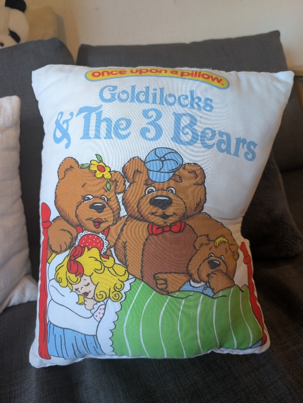 Vintage 1987 Godliocks & The 3 Bears Pillow Book with Plush Characters!